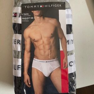 New Tommy Hilfiger 4 pack size XL